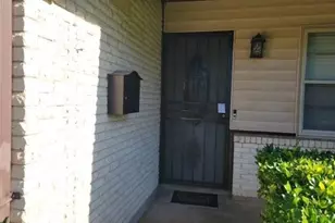 8515 Foxwood Ln, Dallas, TX 75217 - Photo 6