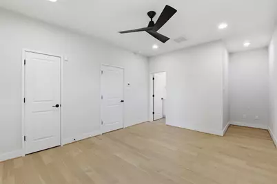 2204 Lou Ellen Lane, Houston, TX 77018 - Photo 6