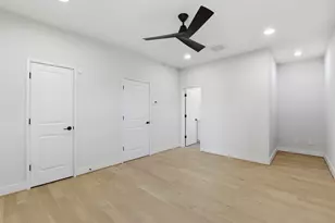 2204 Lou Ellen Ln, Houston, TX 77018 - Photo 6