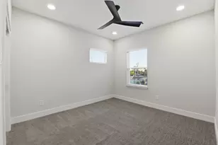 2204 Lou Ellen Ln, Houston, TX 77018 - Photo 34