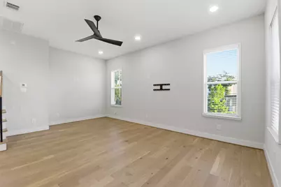 2204 Lou Ellen Lane, Houston, TX 77018 - Photo 12