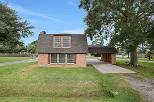 2403 Rosebud St, Nederland, TX 77627 - Photo 1