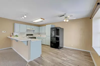 2403 Rosebud Street, Nederland, TX 77627 - Photo 32