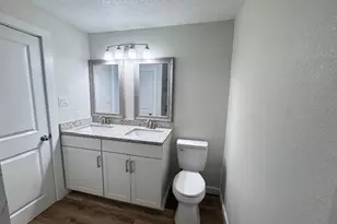 4406 Helen St, Hitchcock, TX 77563 - Photo 16