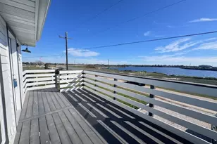 4406 Helen St, Hitchcock, TX 77563 - Photo 2