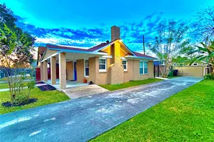 5217 Claremont St, Houston, TX 77023 - Photo 1