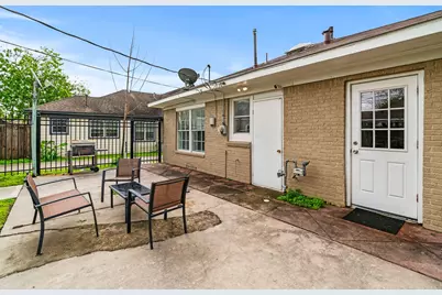 5217 Claremont Street, Houston, TX 77023 - Photo 12