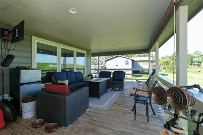 29523 County Road 25, Damon, TX 77430 - Photo 22