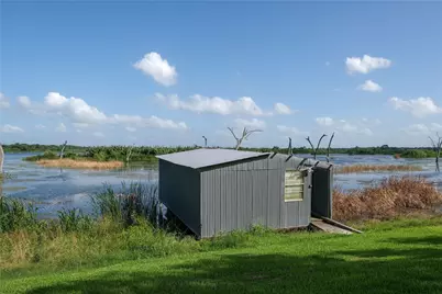 29523 County Road 25, Damon, TX 77430 - Photo 28