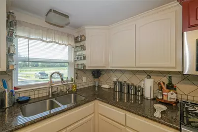 29523 County Road 25, Damon, TX 77430 - Photo 4