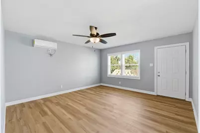 1415 Ball, Galveston, TX 77550 - Photo 12