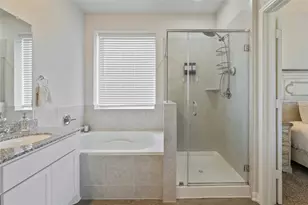 12242 N Chestnut Hls Dr, Conroe, TX 77303 - Photo 16