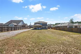 12242 N Chestnut Hls Dr, Conroe, TX 77303 - Photo 34