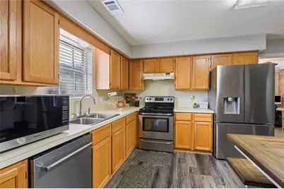 2530 36th Avenue N, Texas City, TX 77590 - Photo 12