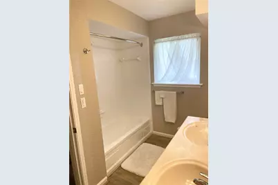 707 Hildred Avenue, Conroe, TX 77303 - Photo 10