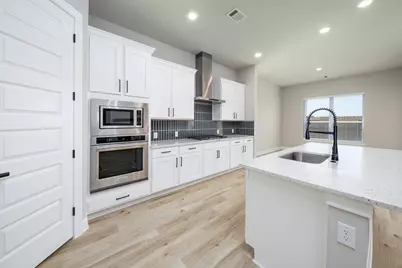 10506 Sutter Creek Drive, Iowa Colony, TX 77583 - Photo 8