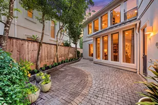 2 W Terrace Dr, Houston, TX 77007 - Photo 2