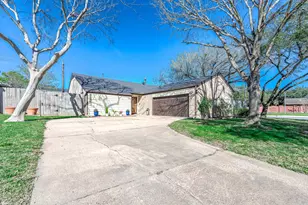 11802 Poplar Creek Dr, Houston, TX 77077 - Photo 2