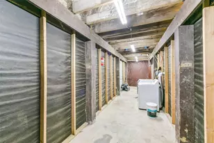 3602 Alice St, Galveston, TX 77554 - Photo 36