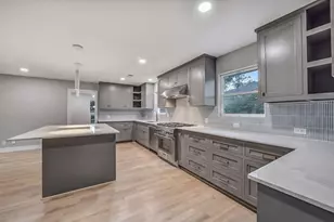 5318 Queensloch Dr, Houston, TX 77096 - Photo 26