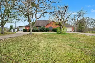 1012 Lilley Rd, Alvin, TX 77511 - Photo 4