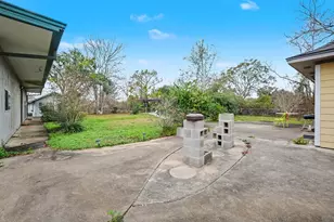 1012 Lilley Rd, Alvin, TX 77511 - Photo 32