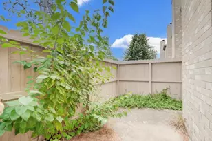 3174 Holly Hall St, Houston, TX 77054 - Photo 20