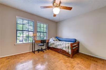 1022 Goldfinch Avenue, Sugar Land, TX 77478 - Photo 34