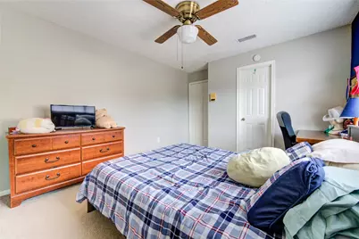 1022 Goldfinch Avenue, Sugar Land, TX 77478 - Photo 32