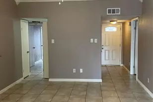 17401 Red Oak Dr, Houston, TX 77090 - Photo 4