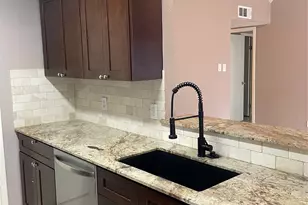 17401 Red Oak Dr, Houston, TX 77090 - Photo 6