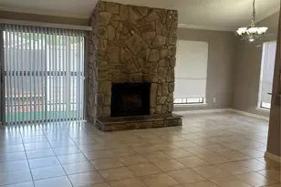 17401 Red Oak Dr, Houston, TX 77090 - Photo 2