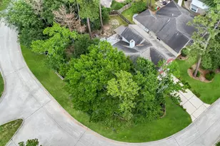 130 S Millport Cir, The Woodlands, TX 77382 - Photo 36