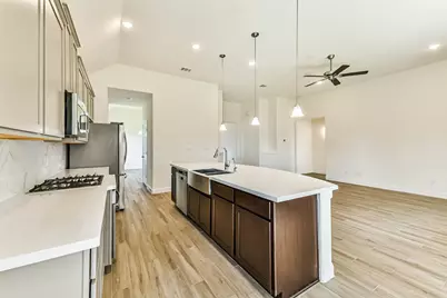 702 Campbell Drive, League City, TX 77573 - Photo 12