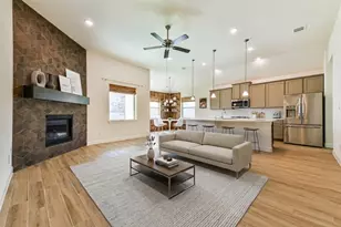 702 Campbell Dr, League City, TX 77573 - Photo 8