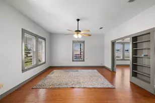 1002 N Banks St, Caldwell, TX 77836 - Photo 6