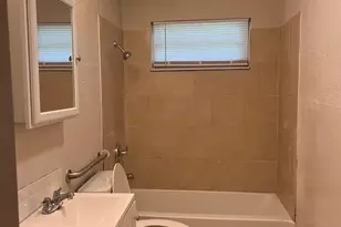 10317 Fairland Dr, Houston, TX 77051 - Photo 6
