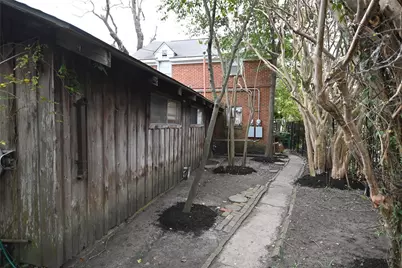 3235 Greenbriar Drive, Houston, TX 77098 - Photo 2