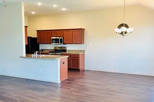 5202 Lilac Hollow Ln, Katy, TX 77449 - Photo 4