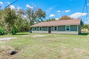 1910 Duncan Dr, Freeport, TX 77541 - Photo 4