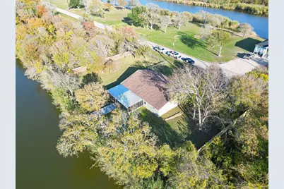 1910 Duncan Drive, Oyster Creek, TX 77541 - Photo 40