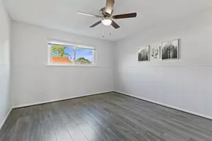 2324 Shadowdale Dr, Houston, TX 77043 - Photo 20