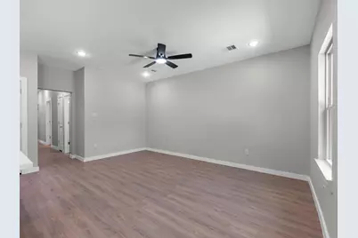 5201 Kenilwood Dr #A, Houston, TX 77033 - Photo 6