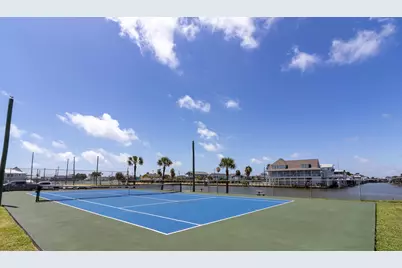 3927 Panola Drive, Galveston, TX 77554 - Photo 40
