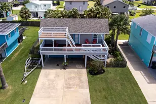 3927 Panola Dr, Galveston, TX 77554 - Photo 2
