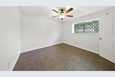 7323 Carew Street, Houston, TX 77074 - Photo 14