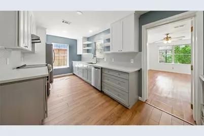 7323 Carew Street, Houston, TX 77074 - Photo 6