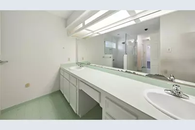 7323 Carew Street, Houston, TX 77074 - Photo 12