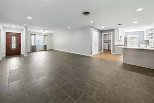 7323 Carew St, Houston, TX 77074 - Photo 4