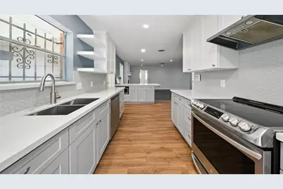 7323 Carew Street, Houston, TX 77074 - Photo 8